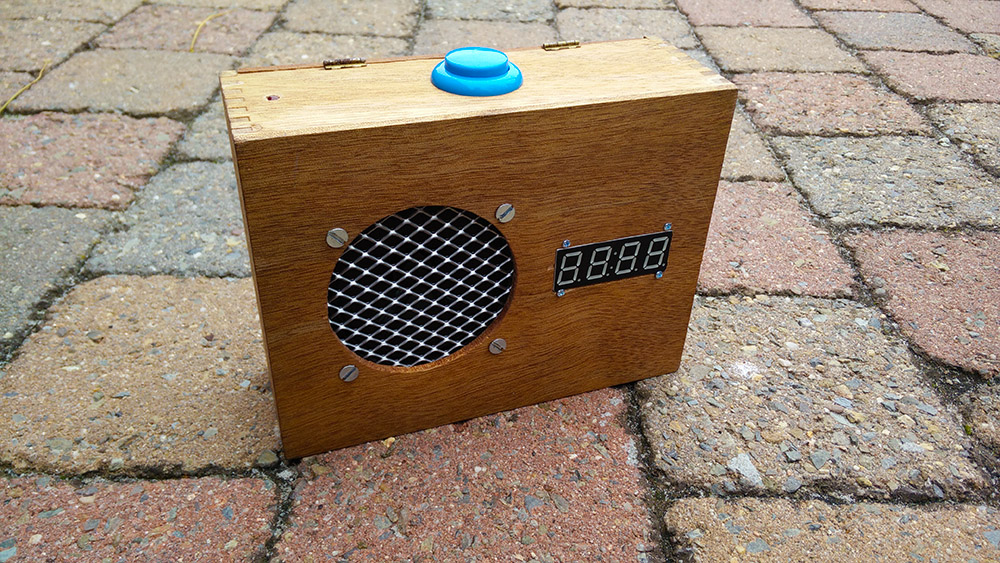 Photo of the completed alarm clock